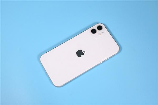 最新版iOS泄密：苹果正设计全新iPhone-1.jpg