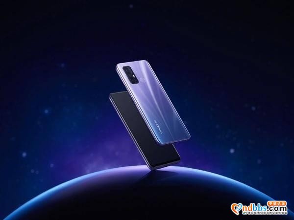 旗舰手机之后再推新机，手机厂商vivo发布2000元价位5G性能级手机-1.jpg