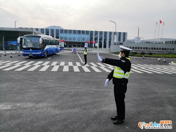 蕉城交警助力做好宁德上汽集团复工复产期间道路交通安全管理工作-2.jpg