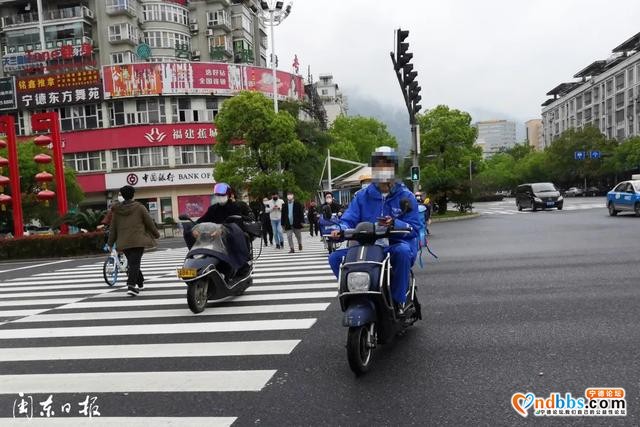 宁德新闻红黑榜?丨这些车辆违停、路面破损、占道经营等不文明现象曝光了……-9.jpg