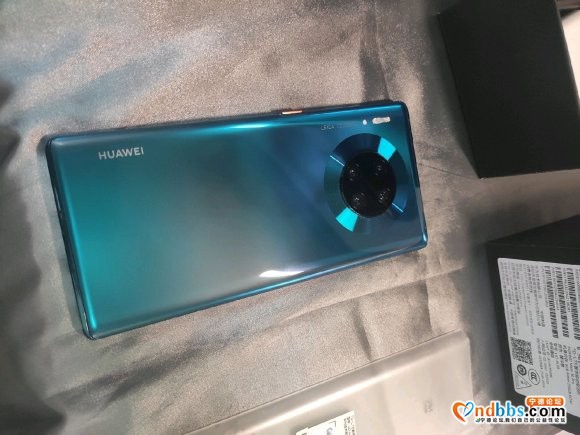 华为mate30Pro   8+256绿色裴冷翠5700转让-2.jpg