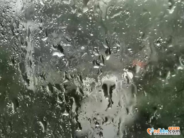 白昼如夜！暴雨红色预警！福建沿海地区“补偿式”降雨-1.jpg